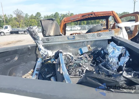 2018 GMC Sierra 1500 z USA, uszkodzony, nr VIN 1GTN1LEC3JZ263250